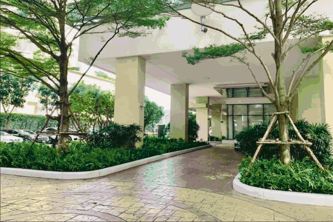 Bright Sukhumvit 24 | Two Bedroom Condo for Sale in a Nice Lively Residential Alley on Sukhumvit 24-7