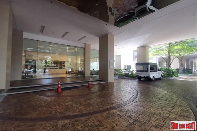 Bright Sukhumvit 24 | Two Bedroom Condo for Rent in a Nice Lively Residential Alley on Sukhumvit 24