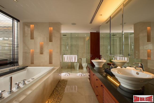 The Waterfront Royal Villas | Five Bedroom Luxury House with 23m Private Boat Berth for Sale-4