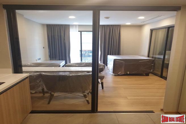 Na Va Ra Residence | New Modern One Bedroom Condo for Rent only 500 m. to BTS Chitlom