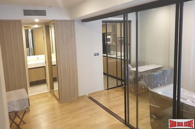 Na Va Ra Residence | New Modern One Bedroom Condo for Rent only 500 m. to BTS Chitlom