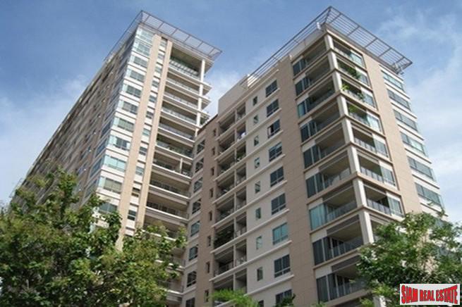 The Lofts Yennakart | Urgent Sale - Two Bedroom Condo with Excellent Facilities for Sale in Chong Nonsi
