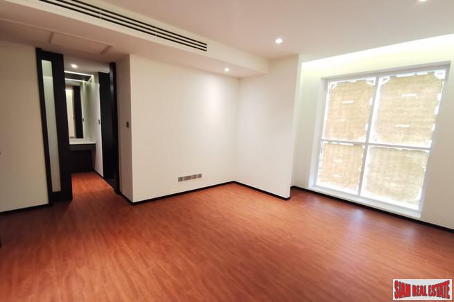 Luxury Low-Rise Freehold Residence Ready to Move in at the Exclusive Area of Ratchadamri, Lumpini - 4 Bed Units-24