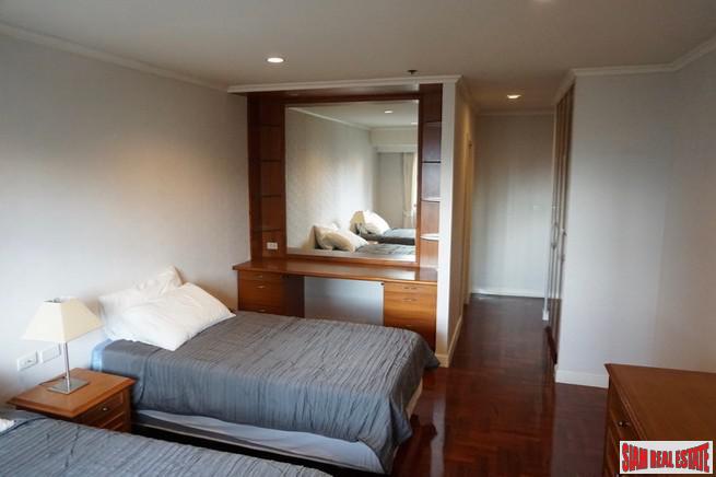 Kallista Mansion | Large Luxury Three Bedroom + Maids Room in Well Maintained Nana Property - Pet Friendly!-7