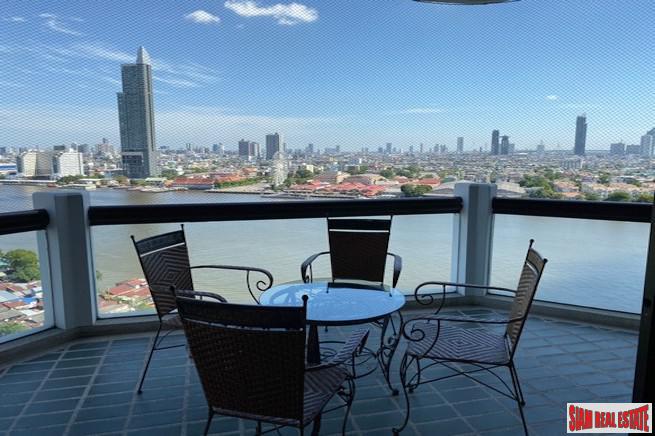 Tridhos City Marina | Superior River Views from this Three Bedroom Condo in Charoen Nakron