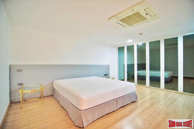 City Lakes Tower | Unique Four Bedroom with City & Lake Views for Sale Minutes from BTS Asoke-6