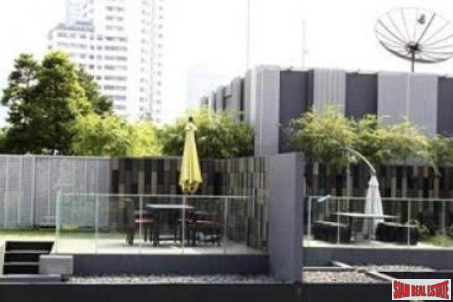 Siamese Gioia | Large One Bedroom Condo with Green Views for Sale on Sukhumvit 31-12