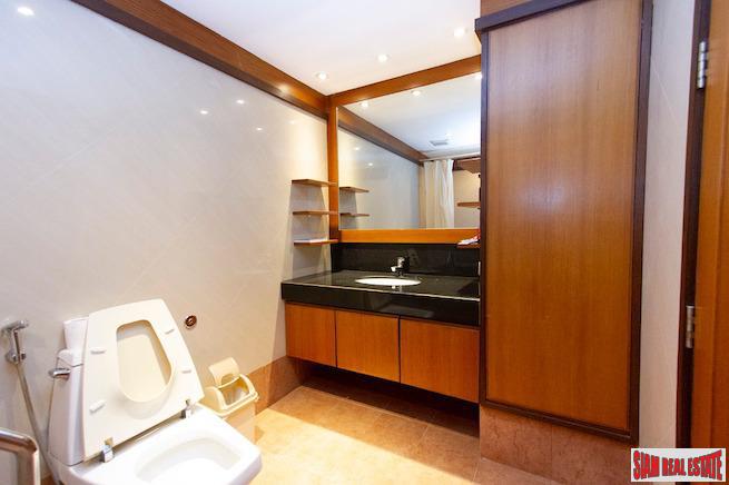 Prompak Place | Spacious Four Storey Three Bedroom House for Sale in the Heart of Thong Lo-7