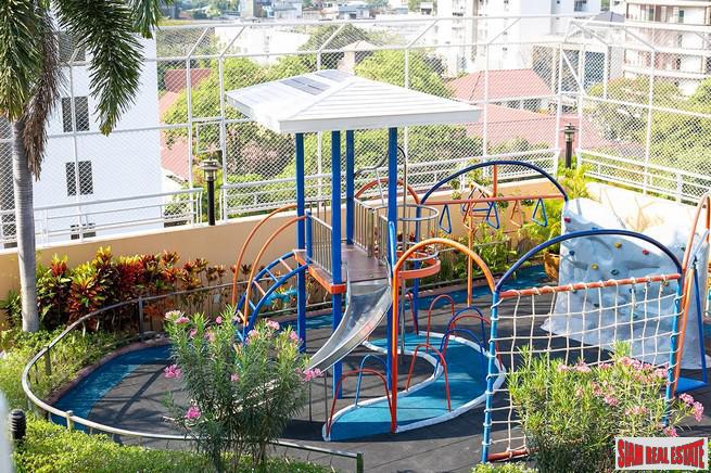 Sachayan Mansion | Extra Large Two Bedroom Apartment for Rent in Thong Lo + Pet Friendly