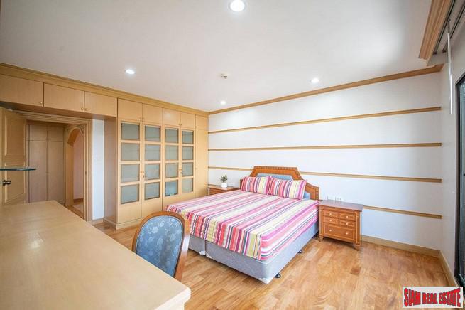 Sachayan Mansion | Extra Large Two Bedroom Apartment for Rent in Thong Lo + Pet Friendly-17
