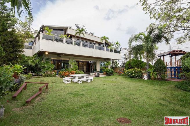 Sachayan Mansion | Extra Large Two Bedroom Apartment for Rent in Thong Lo + Pet Friendly-8