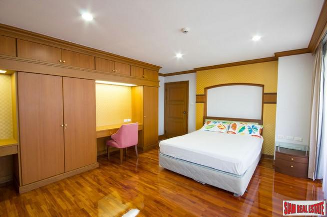 Sachayan Mansion | Huge Three Bedroom Apartment for Rent in Thong Lo - Perfect for a Family + Pet Friendly