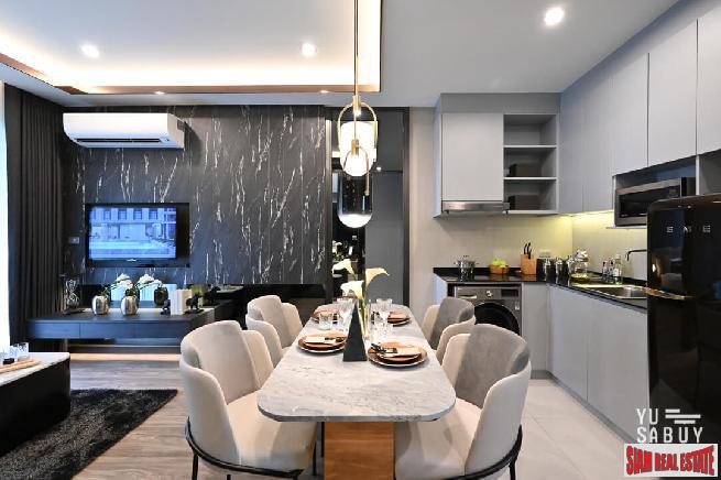 New Luxury Neo Classic Designed High-Rise at Charoennakorn close to Icon Siam, BTS Gold Line and the Riverside - 3 Bed Units - BitCoin Accepted as Payment-16