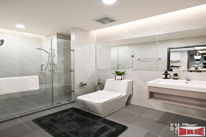 New Luxury Neo Classic Designed High-Rise at Charoennakorn close to Icon Siam, BTS Gold Line and the Riverside - 3 Bed Units - BitCoin Accepted as Payment-27