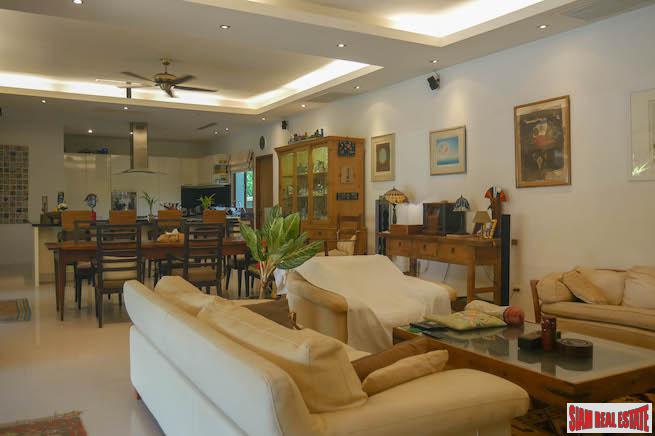 Mission Hills Tropics | Four Bedroom House with Large Gardens & Private Gardens for Sale-15