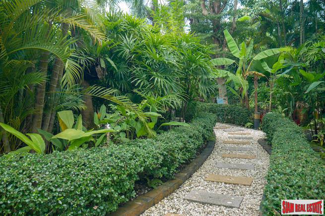Mission Hills Tropics | Four Bedroom House with Large Gardens & Private Gardens for Sale-29