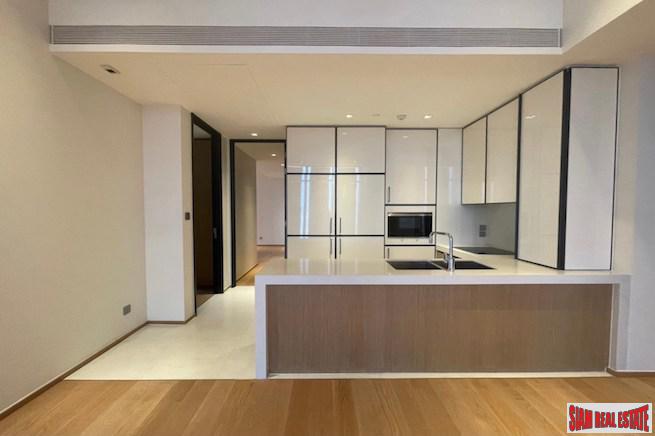 Beatniq Sukhumvit 32 | Two Bedroom + 1 Study room Condo for Rent with Unblocked City Views in Thong Lo