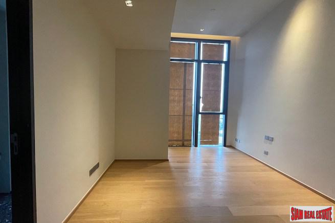 Beatniq Sukhumvit 32 | Two Bedroom + 1 Study room Condo for Rent with Unblocked City Views in Thong Lo