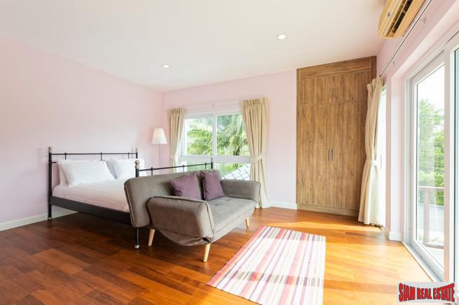 Laguna Homes | Spacious Four Bedroom Family Pool Villa on the Lake