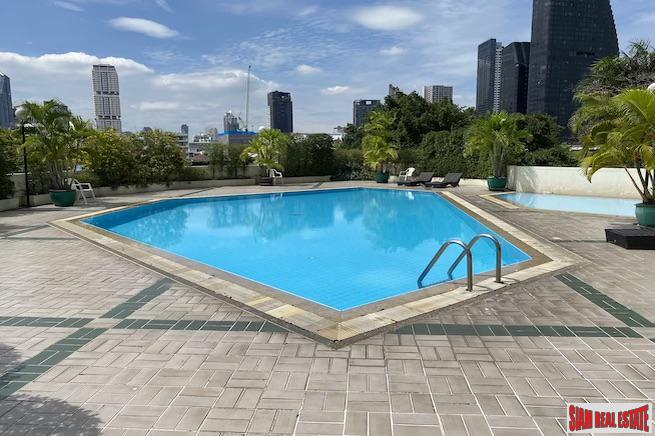 Baan Sukhumvit 36 | Large Two Bedroom Condo for Rent in Thong Lo with Unblocked City Views