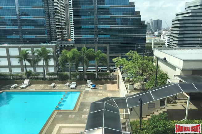 Grand Parkview Asoke | Comfortable One Bedroom Condo on the 27th Floor for Rent-0