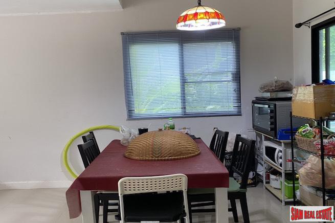 The Connect 35 | Large Two Bedroom Bright & Comfortable Townhouse for Sale in Phatthanakan-8