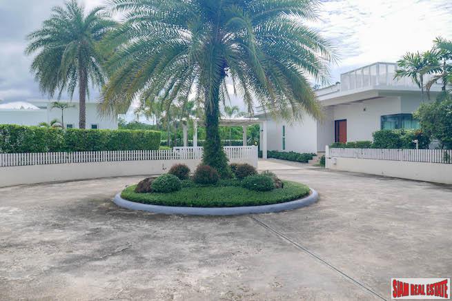 Lagoon Garden | Prestigious Four Bedroom Family House For Rent Near Distinguished Boat Lagoon-1