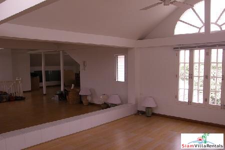 Spectacular Six Bedroom, Newly Renovated House for Rent, 500 sqm Residence at Sukhumvit 39-9