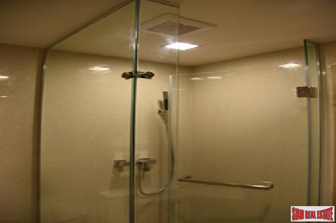 The VISCAYA Private Residence, 2 bedrooms+ 1 Study room, 3 bathrooms Apartment with 150 Sq.m.