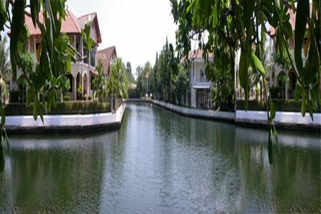 Boat Lagoon Estate | Furnished Two Bedroom Townhouse in a Prestigious Estate-1