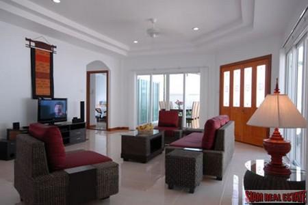 Tamarind Villas | Classy Four Bedroom House with Private Swimming Pool For Long Term Rent at Chalong-5