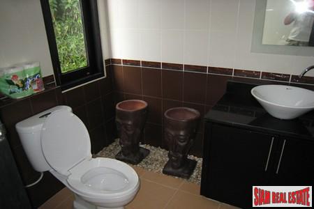 Modern Three Bedroom Pool Villa with Thai Style Guesthouse in Ao Por