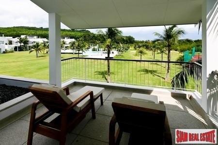 Grove Gardens Townhome | Modern Sea View 3 Bedroom Townhome on Golf Course in Cape Yamu