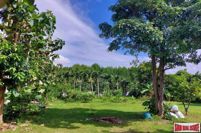 Three-Bedroom Thai-Style House in Ao Makham-4