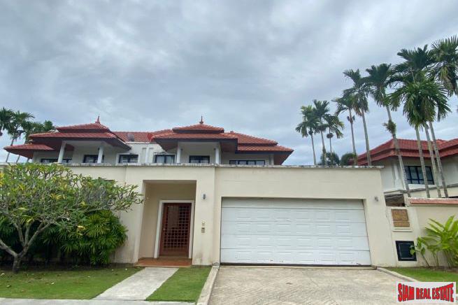 Contemporary three-bedroom villa with private pool in Laguna